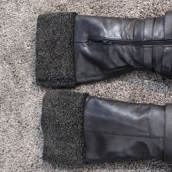 Express Women Wedges Back boots| Size 8 - Picture 10 of 14